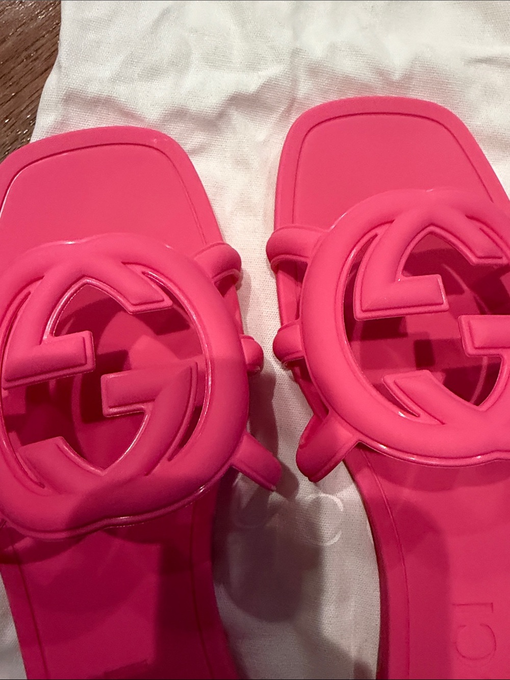 Authentic Gucci Bright Pink GG Rubber Slide Sandals - Picture 5 of 5